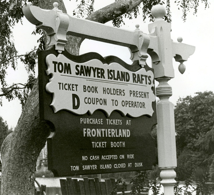 Rafts To Tom Sawyer Island
